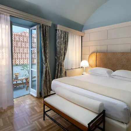 Number Nine Hotel 5*