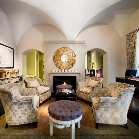 Number Nine Hotel 5*